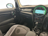 ◆LIBERALAは、輸入車選びの新たなスタイルを提案するインポート・セレクト・ブランドです。オーナー様となる方がクルマから直接感じる感性を第一にした、最良の一台との出会いをコーディネートいたします。