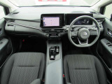 「Nissan Intelligent Choice プレミアム認定中古車」です。ワイド保証2年付(期間中走行距離無制限)全国の日産サービス工場で保証が受けられます。ご購入後も1ヶ月または1,000km点検が無料で受けられます♪
