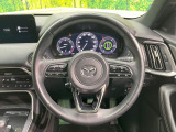 【純正革巻きステアリング】上質な革を使用することで、手にしっかり馴染みとても運転しやすいハンドルです♪