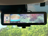 【アラウンドビューモニター】専用のカメラにより、上から見下ろしたような視点で360度クルマの周囲を確認することができます☆死角部分も確認しやすく、狭い場所での切り返しや駐車もスムーズに行えます。