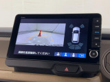 バックカメラの画像です。ガイドラインがスムースな車庫入れをサポートいたします!車庫入れの安心感がアップしますね☆