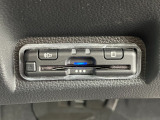 運転席左下にETCがついています。