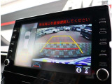 お車選びをお楽しみ頂けるよう、在庫車の展示スペースを十分に確保しております。