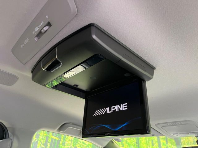 トヨタ ヴォクシー 2.0 ZS 煌 の中古車詳細 (102,770km, ホワイト