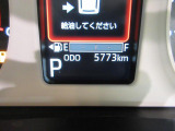 たとえばダイハツのお店にある、たくさんのスマアシ搭載車は、正常に作動する事をしっかり確認します。