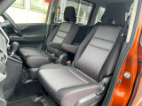 お車の販売と共に、自動車保険もご紹介しております。 弊社取り扱い会社と同じであれば日産独自のサービスもあります。