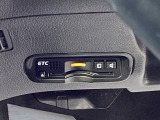 ETC車載器付。ETCが使用可能な道路通行料はキャッシュレスでスマートに走行できます。再セットアップして納車致します。