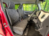 運転席シート廻りは使用感も少なく、良好な状態となっています。丁寧に使われていたことがよくわかりますね。