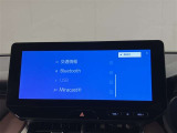 いまや必須装備「ナビゲーション」搭載!知らない場所にスイスイッとドライブ。もう、これなしではハンドルを握れませんね!でも運転中の操作は危険ですのでご注意ですね☆