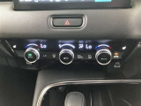エアコンはオートエアコン付きになります。お好みの温度設定をすれば車内の温度を検知し自動で調整をしてくれます。暑い日や寒い日に特に活躍してくれます。