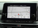 【ナビ】メーカーSDナビ付きです。目的地を設定すれば初めての場所でも簡単に行くことができます。もちろん音楽だって聴けちゃいます♪