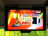 【フリップダウンモニター】大画面モニターで後席でもエンタメをお楽しみいただけます。小さなお子様にも大人気の装備です♪