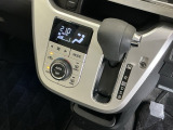発進時から滑らかに加速する無段階変速のCVTはストップ&ゴーの多い街の中も快適です