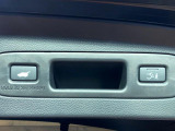 【パワーバックドア】スマートキーや運転席のボタンを押すだけでリアゲートが自動で開閉します!荷物を持っている時や、高い位置にあるバックドアを閉める際に便利な機能です♪