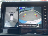 クルマを空から見たような映像が映る、アラウンドビューモニターで、車両周辺の安全確認も一目できます!小さなお子様や障害物も確認できるので、運転のしやすさだけではなく事故防止にも役立ちます♪