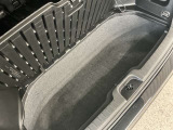 大容量のラゲッジアンダーボックス★左右に広く深さもある、大容量の収納スペースを確保してます★
