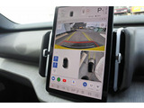 360&deg;ビューカメラは、自車を真上から見下ろすバードアイ映像を表示します。また、フロントビュー、リアビュー、サイドビューの単独表示や、自車周辺の様子を直感的に把握できる3D表示にも対応しています。