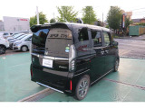 自社整備工場にてHonda車に精通したメカニックが徹底した納車整備を実施し、消耗した部品等は交換し記録簿に記載しますので安心してご使用いただけます。もちろん追加料金は頂きません◎