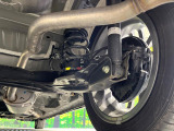 お車を安心してお乗りいただく為には、足回りの定期点検が欠かせません。サービスサポート(有償保証)では無料点検もご提供しており、安心のカーライフをお過ごしいただけるサポート体制が整っています。