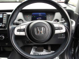 シンプルなメーター廻りで操作性視認性に優れ運転も楽々