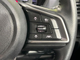 【全車速追従機能付クルーズコントロール】高速道路での長距離走行が楽に!!自動で速度を保つクルーズコントロールが、衝突軽減システムと連携し、前方の車両を感知して車間を保つように速度調節してくれます!!