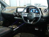 GLAクラス GLA200d 4マチック AMGライン 4WD 