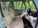 運転席シート廻りは使用感も少なく、良好な状態となっています。丁寧に使われていたことがよくわかりますね。