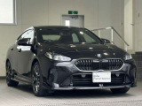この度は弊社認定中古車をご覧いただき誠にありがとうございます。弊社はBMW 正規ディーラーですので遠方のお客様も安心してご購入下さい。ご不明な点がございましたらお気軽にお申し付けください。