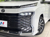 【LEDヘッドライト】悪天候や夜間走行時も良好な視界を確保し安心して運転できる高輝度LEDヘッドライトを装備!点灯速度が早く、消費電力も抑えられています。