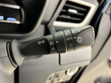 【オートライト】車外の明るさに応じて自動的にライトの点灯・消灯をしてくれます
