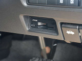 ビルトインETC2.0が付いています。高速道路をスムーズに通れますし、割引も有ったりします。