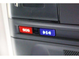 事故時の緊急通報や、故障時にロードアシスタントに連絡できるコネクティッドサービスを導入し、お客様に「つながる安全」を提供します。