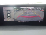 360&deg;ビューモニター搭載車です!4つのカメラを活用し上から俯瞰したようなトップビューなどをセンターディスプレイに表示します。