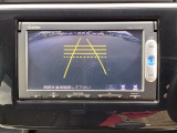 バックも安心のバックカメラ付いています。バックカメラがあると、いつでも安全にバックできますね。死角も減ります。