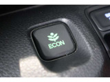 ECONスイッチの効果とあなたの運転で、クルマと力をあわせ「燃費向上=ガソリン代の節約=CO2 削減」のチャレンジをお楽しみください。
