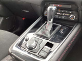 MTモード付です!MT感覚でシフトチェンジできます。MT車が少なくなってきた現在に面白さを取り入れた装備です。走る歓びを!