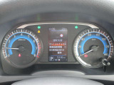 様々な運転支援システム+安全装備の衝突被害軽減ブレーキ=エマージェンシーブレーキ+踏み間違い衝突防止アシスト&車線逸脱警報などが付いて安心です