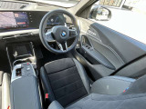 時を経ても深い魅力を放ち続けるBMW。より快適にお乗り頂くために、3つのサポートプログラムをご用意しております。※認定中古車保証は登録日より最長4年間まで延長が可能です。