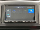 ブルートゥースに接続することにより、スマホに入ったお気に入りの音楽を車内で楽しむことができます♪あると本当に便利な機能になっています!