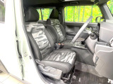 運転席シート廻りは使用感も少なく、良好な状態となっています。丁寧に使われていたことがよくわかりますね。