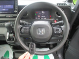 握りやすい大きなハンドルで運転しやすいです♪