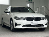 この度は弊社認定中古車をご覧いただき誠にありがとうございます。弊社はBMW 正規ディーラーですので遠方のお客様も安心してご購入下さい。ご不明な点がございましたらお気軽にお申し付けください。