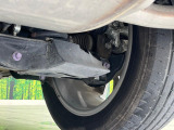 お車を安心してお乗りいただく為には、足回りの定期点検が欠かせません。サービスサポート(有償保証)では無料点検もご提供しており、安心のカーライフをお過ごしいただけるサポート体制が整っています。