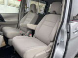 お車の販売と共に、自動車保険もご紹介しております。 弊社取り扱い会社と同じであれば日産独自のサービスもあります。