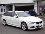 BMW在庫保有台数常時100台以上!ご来店の際はBMW本店(厚木市下荻野140-1)にご来店ください!弊社自慢の全天候型ショールーム!BMW在庫保有台数常時100台以上ございます!