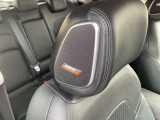 BOSEヘッドレストスピーカーが搭載されています!