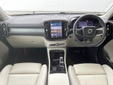 XC40 ウルトラ B4 AWD 4WD