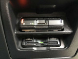 ETCが装着されています。再セットアップ後高速道路の料金所をノンストップで通過できて大変便利です。