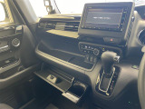 【 オートエアコン 】車内温度を感知して自動で温度調整をしてくれるのでいつでも快適な車内空間を創り上げます!