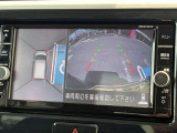 【アラウンドビューモニター】上空から見下ろしているかのような映像で駐車をサポート。安心です。